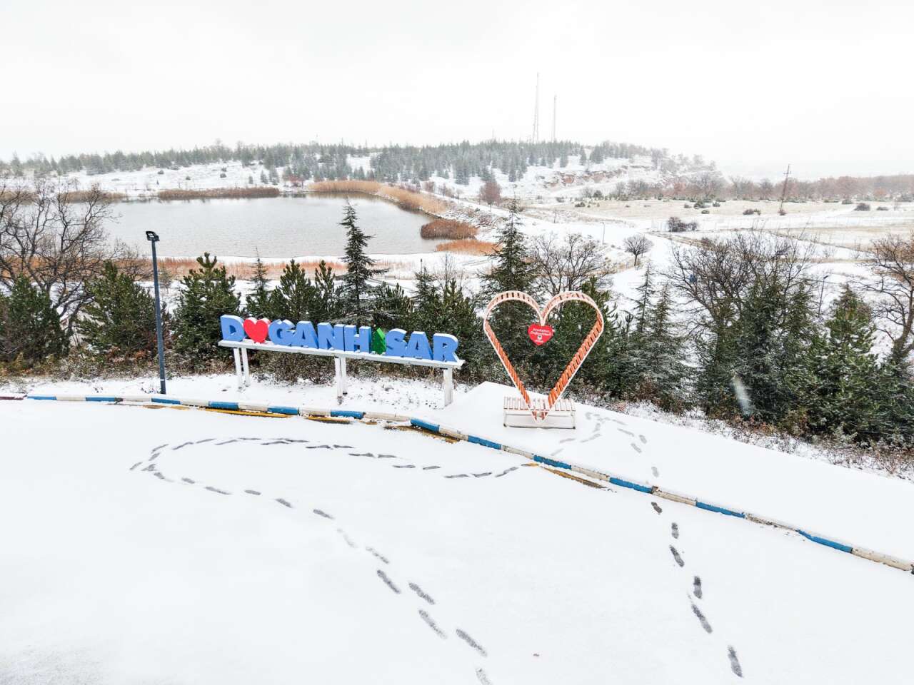 Konya’nın bu ilçesine kar çok yakıştı 13